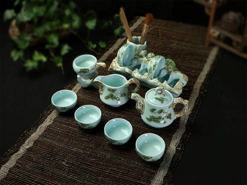 天青釉岁寒松柏茶具11入